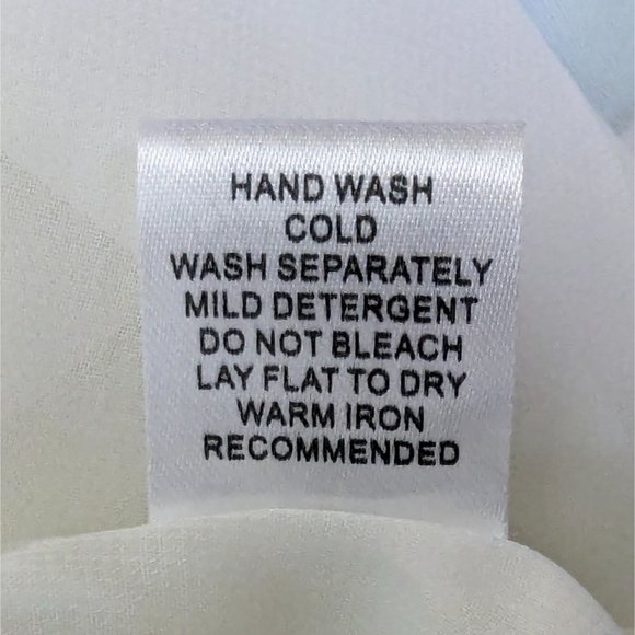 Vibrant Floral Women's Blouse - Picture 8 of 10